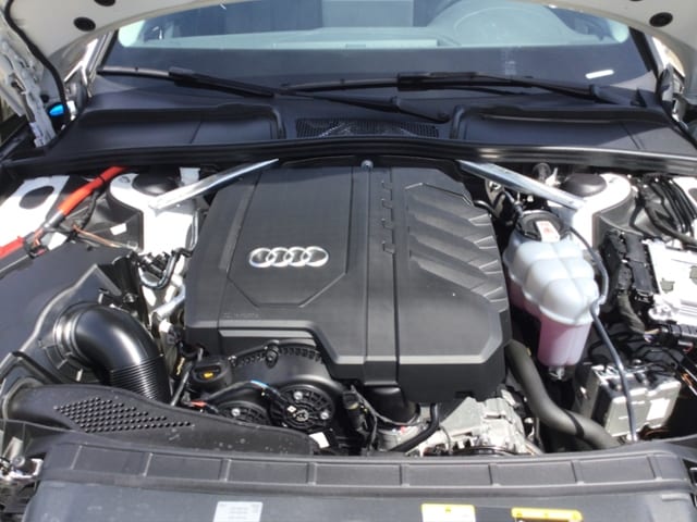 Audi A4 35 TFSI Avant S-Tronic