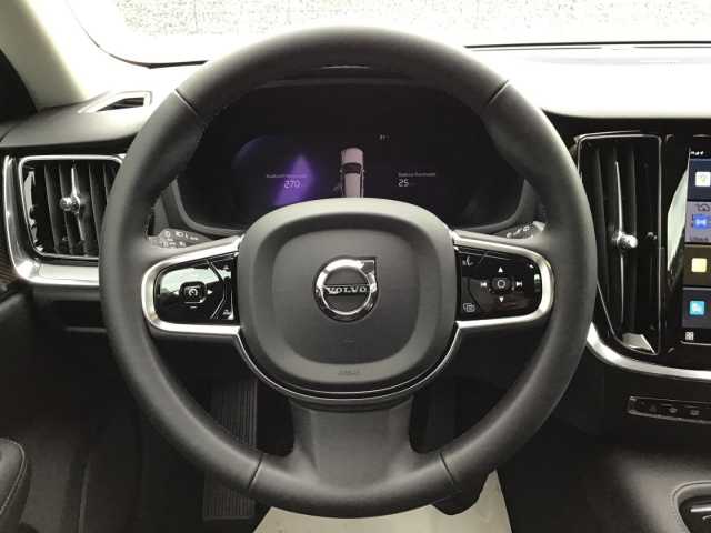 Volvo V60 AWD Dark Plus T6
