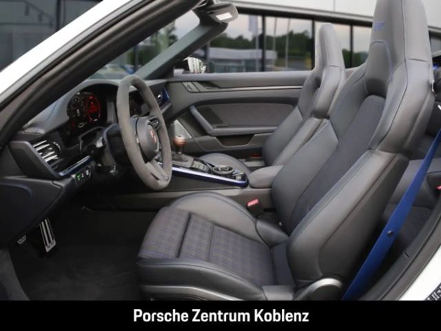 Porsche 992 Cabrio Carrera Turbo