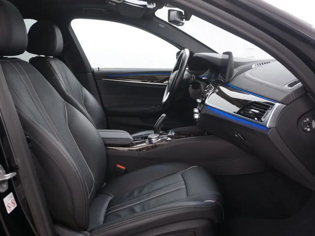 BMW 530 530e Luxury Line xDrive