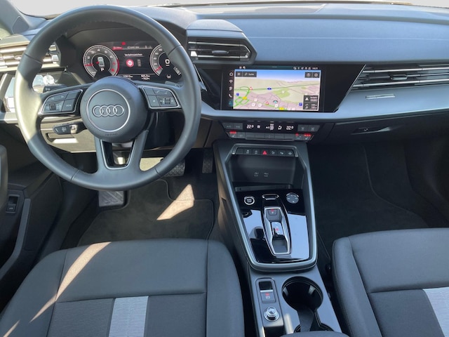 Audi A3 35 TFSI S-Tronic Sedan