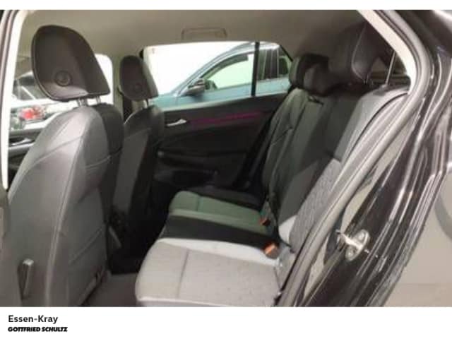 Volkswagen Golf 1.5 eTSI DSG