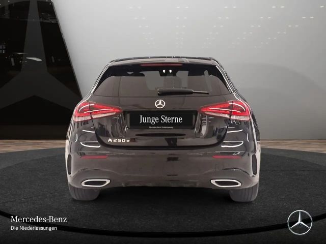 Mercedes-Benz A 250 A 250 e AMG Line