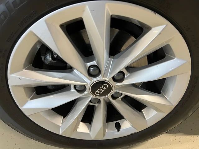 Audi A3 30 TFSI Sedan Sport