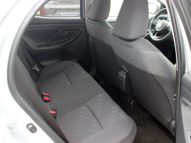 Toyota Yaris Hatchback Hybride Team D