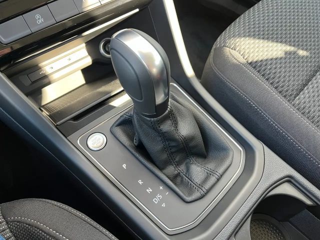 Volkswagen Touran 1.5 TSI DSG R-Line