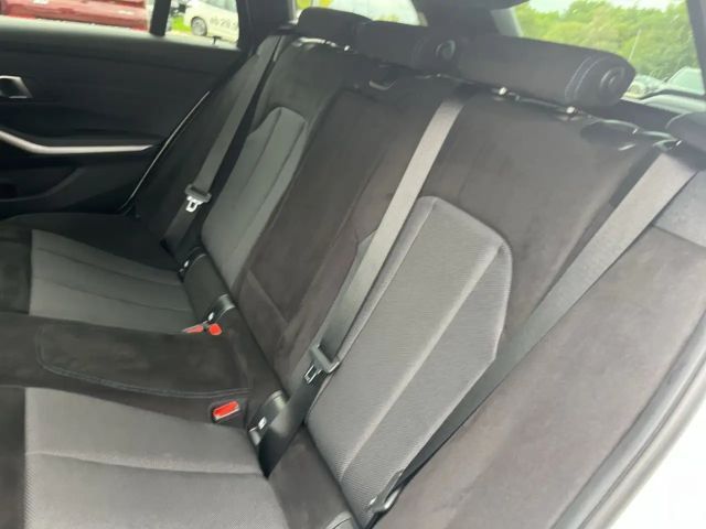 BMW 320 320d M-Sport