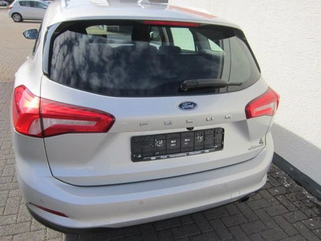 Ford Focus Cool & Connect Wagon