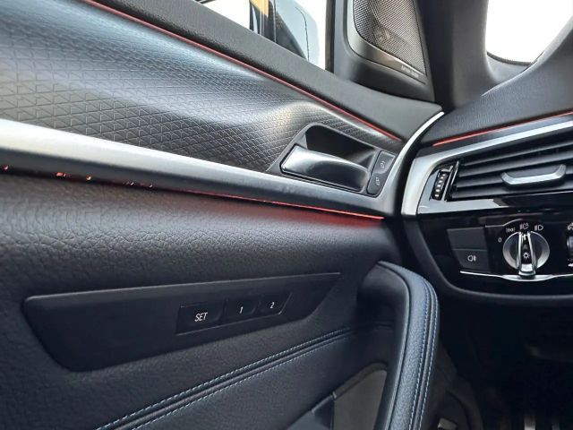 BMW 530 530d M-Sport Touring xDrive