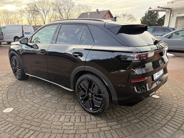 Volkswagen T-Roc 1.5 eTSI DSG R-Line