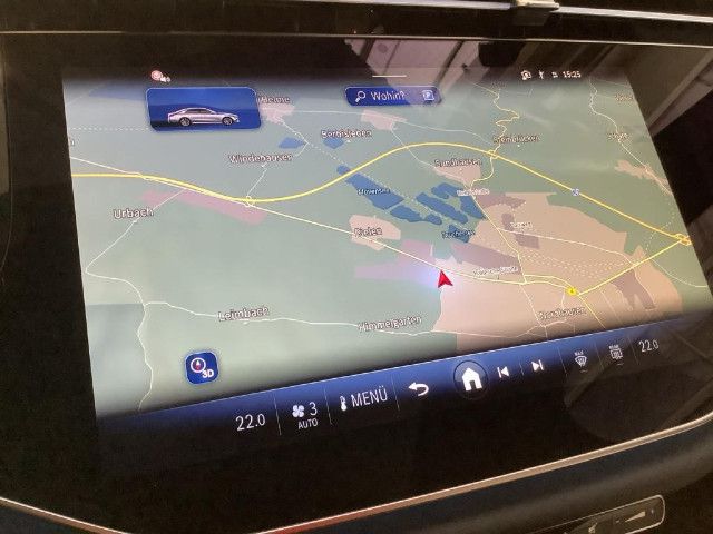 Mercedes-Benz E 200 AMG Line Sedan