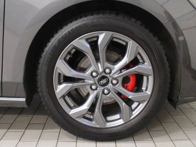 Ford Focus ST Line Wagon