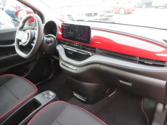 Fiat 500e 42 kWh RED