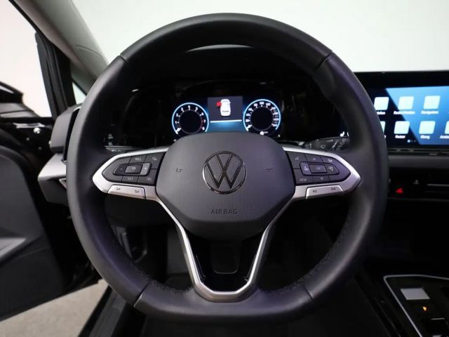 Volkswagen Golf 1.5 eTSI DSG Golf VIII Style