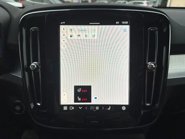 Volvo XC40 Dark Plus