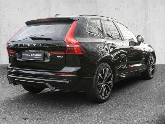 Volvo XC60 AWD Dark Plus