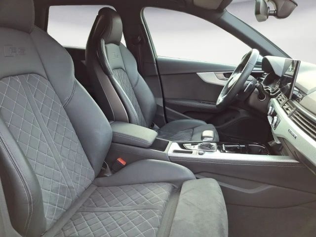 Audi RS4 Avant Quattro