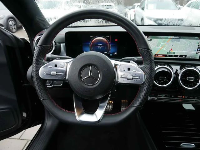 Mercedes-Benz CLA 200 AMG Line CLA 200 d Coupé