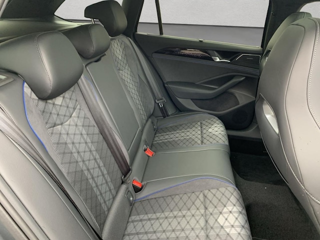 Volkswagen Passat 4Motion DSG R-Line