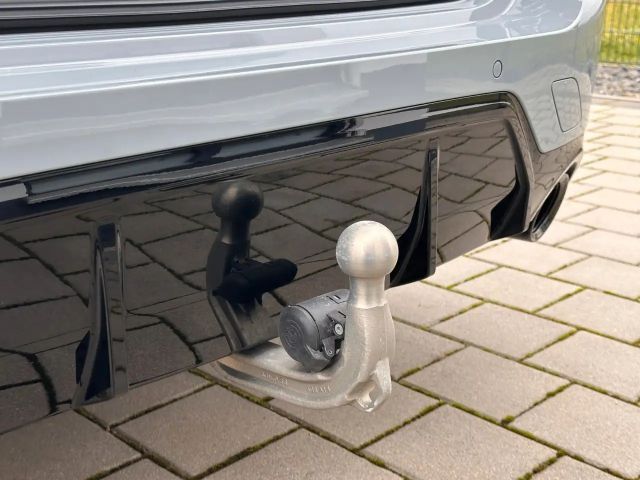 BMW 320 320d M-Sport Touring xDrive