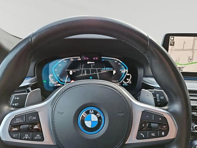 BMW 530 530e M-Sport Touring xDrive