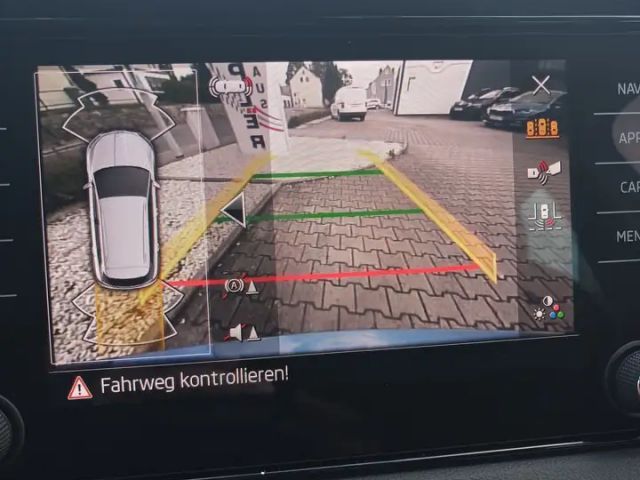 Skoda Karoq 1.5 TSI Ambition