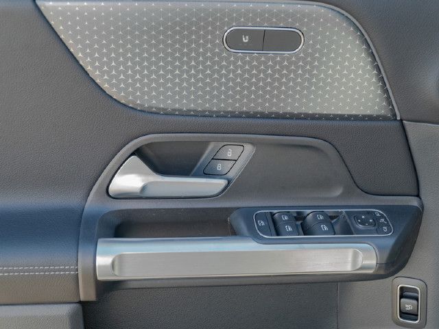 Mercedes-Benz GLB 200 GLB 200 d