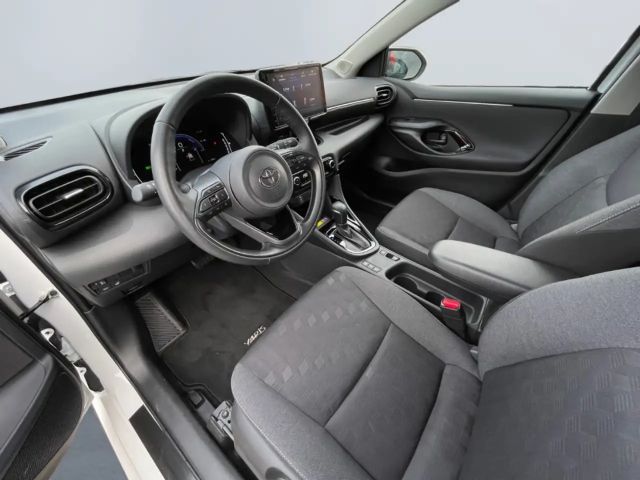 Toyota Yaris Hatchback Hybride Team D