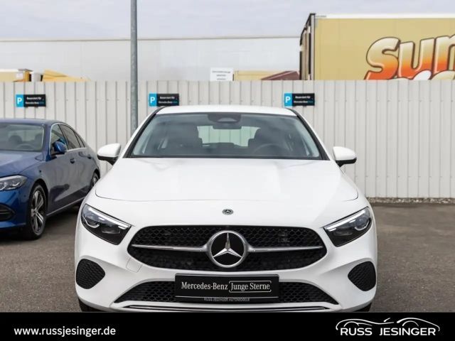 Mercedes-Benz A 180 Progressive