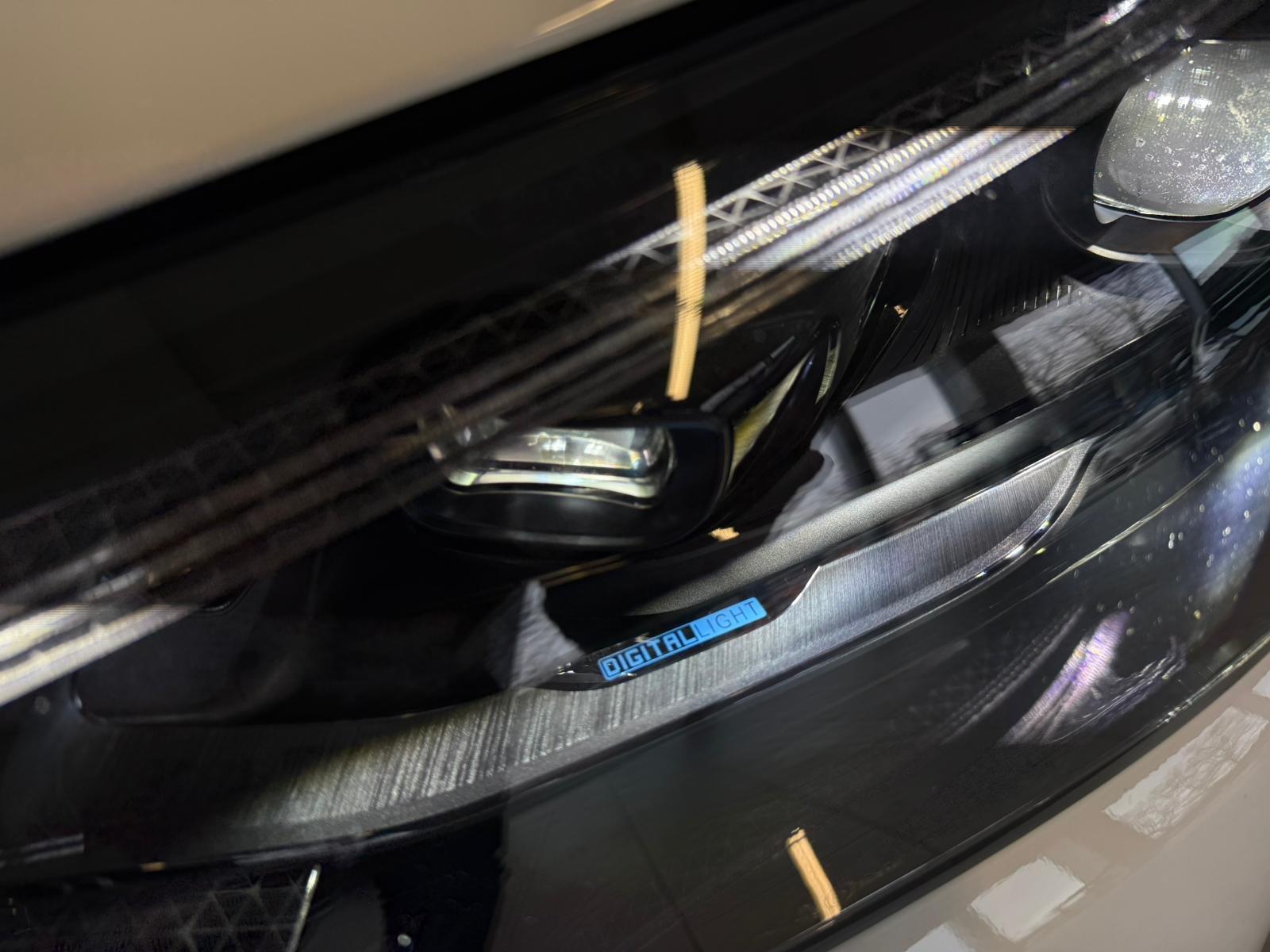 Mercedes-Benz EQE 300 Sedan