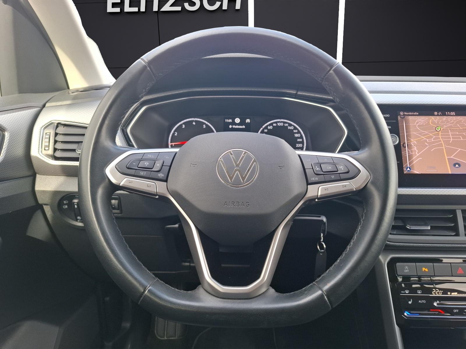 Volkswagen T-Cross TSI Active Navi ACC PDC SH LM