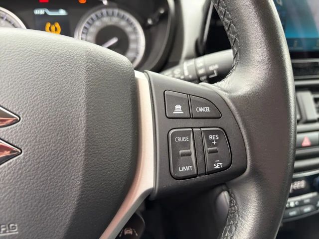 Suzuki S-Cross Allrad Shine