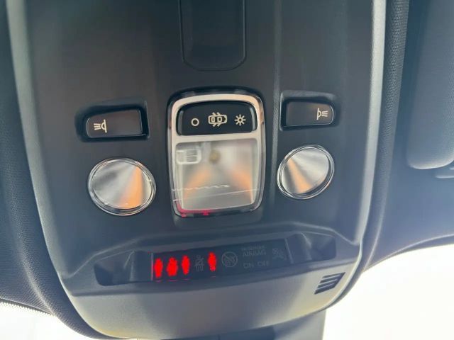 Peugeot 2008 Allure Pack EAT8 PureTech