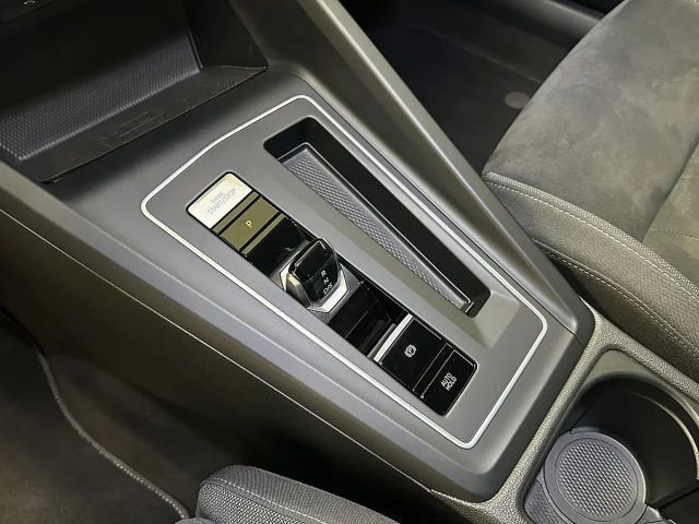 Volkswagen Golf DSG Life Variant