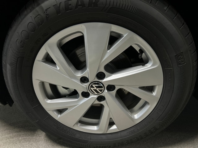 Volkswagen Taigo 1,0 TSI LED-MATRIX NAVI APPCONNECT SHZ ALU PDC KLIMA