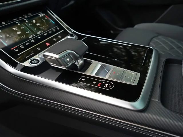 Audi Q8 Business Hybride S-Line