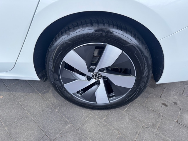 Volkswagen Passat 1.5 eTSI DSG IQ.Drive Variant