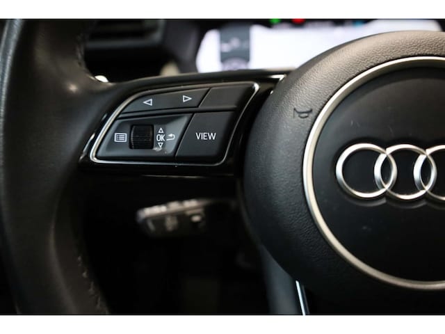 Audi A3 30 TFSI S-Line S-Tronic Sportback