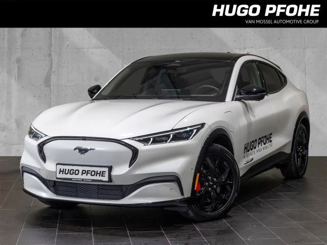 Ford Mustang Mach-E AWD Premium