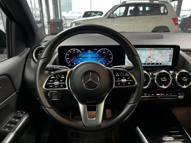 Mercedes-Benz B 180 Progressive