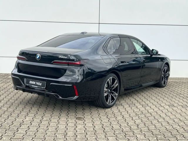 BMW 740 740d 740e M-Sport Sedan xDrive