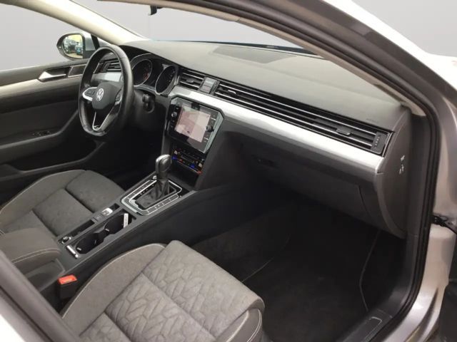 Volkswagen Passat Business DSG