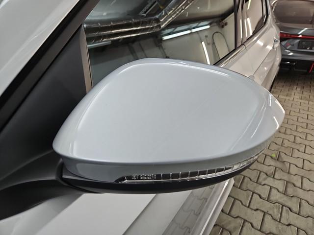 Volkswagen T-Cross IQ.Drive R-Line