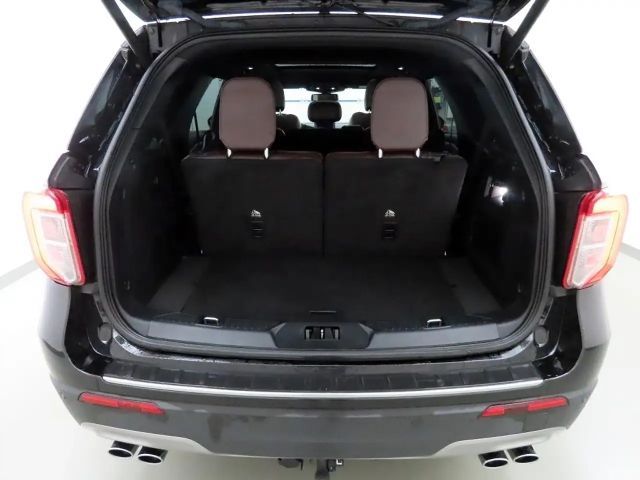 Ford Explorer Platinum