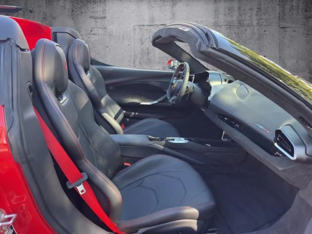 Ferrari 296 Frontlift,Carbon,Apple Carplay, 360°Kamera