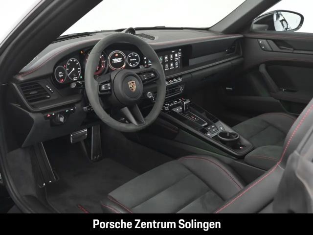 Porsche 992 Cabrio Carrera GTS