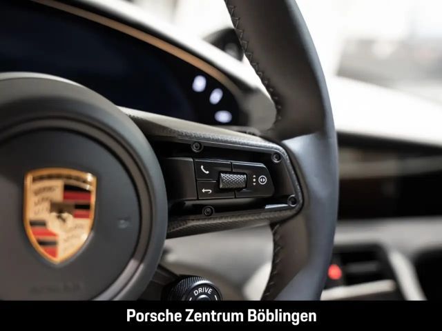 Porsche Taycan 4S Cross Turismo