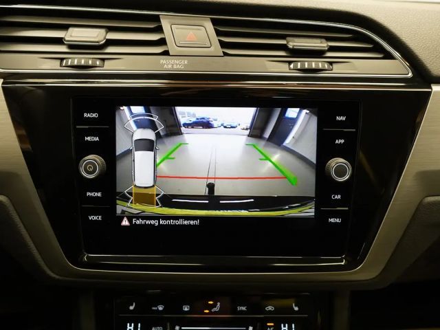 Volkswagen Touran 1.5 TSI DSG