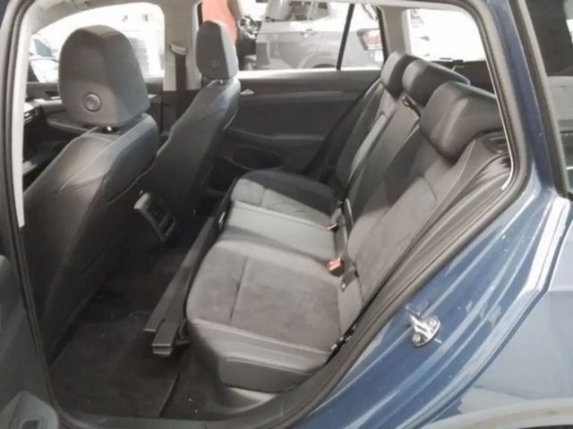 Volkswagen Golf 1.5 TSI Life Variant