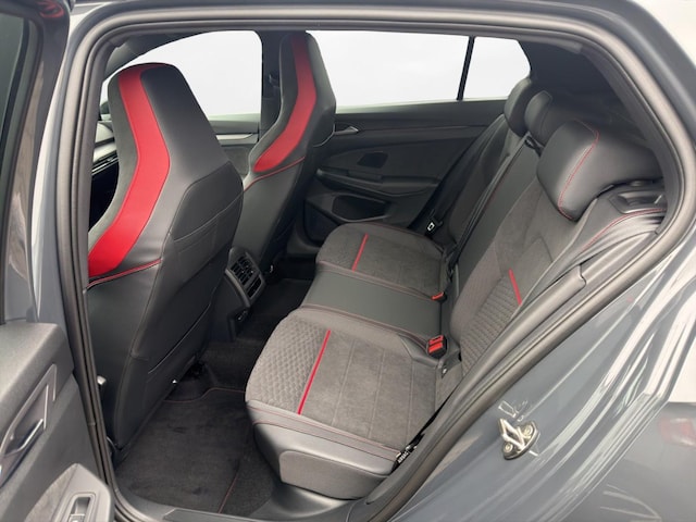 Volkswagen Golf 2.0 TSI DSG Golf VIII